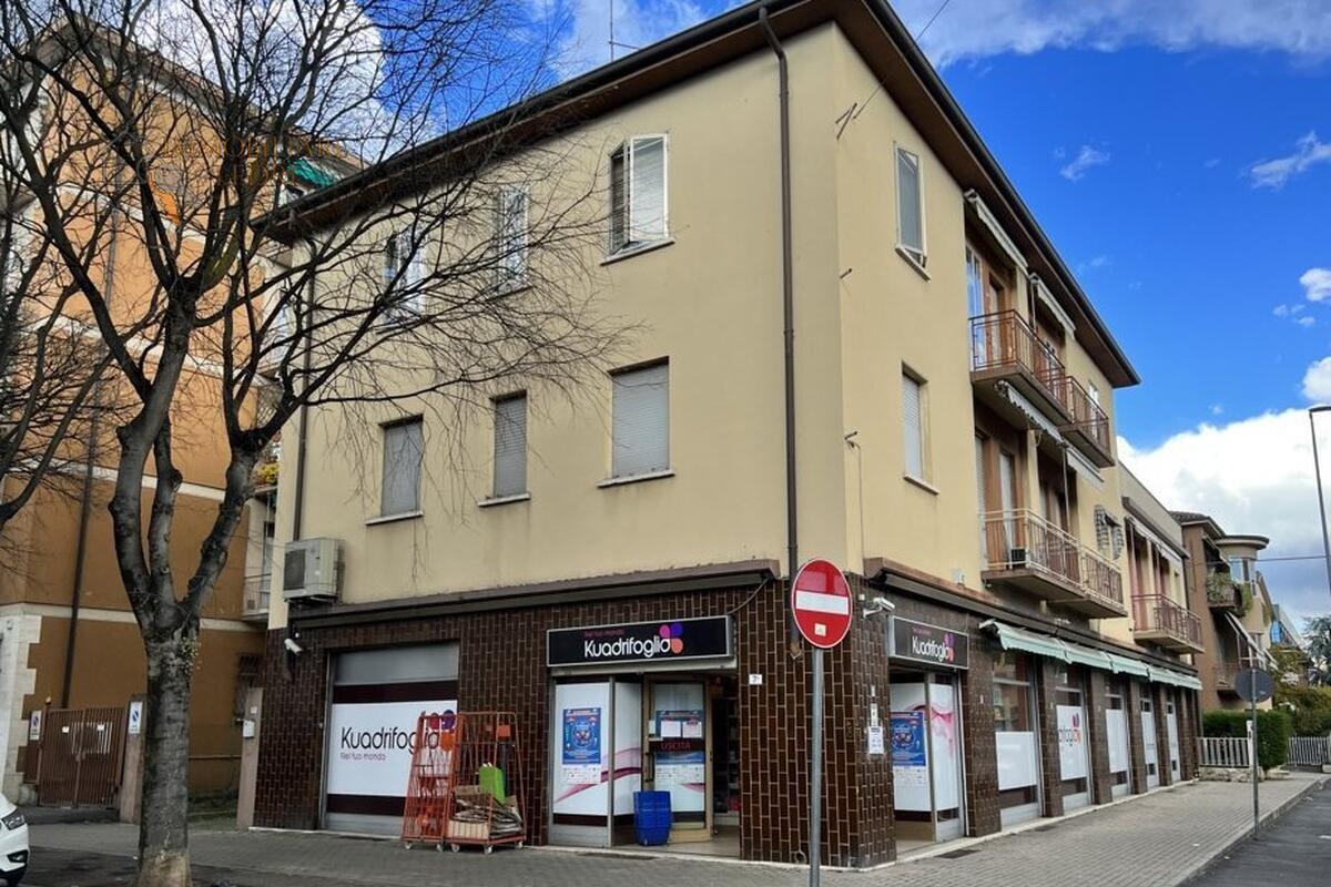 Negozio Commerciali in vendita