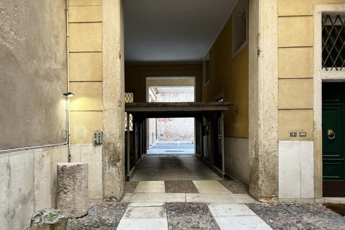 Posto auto Residenziali in affitto