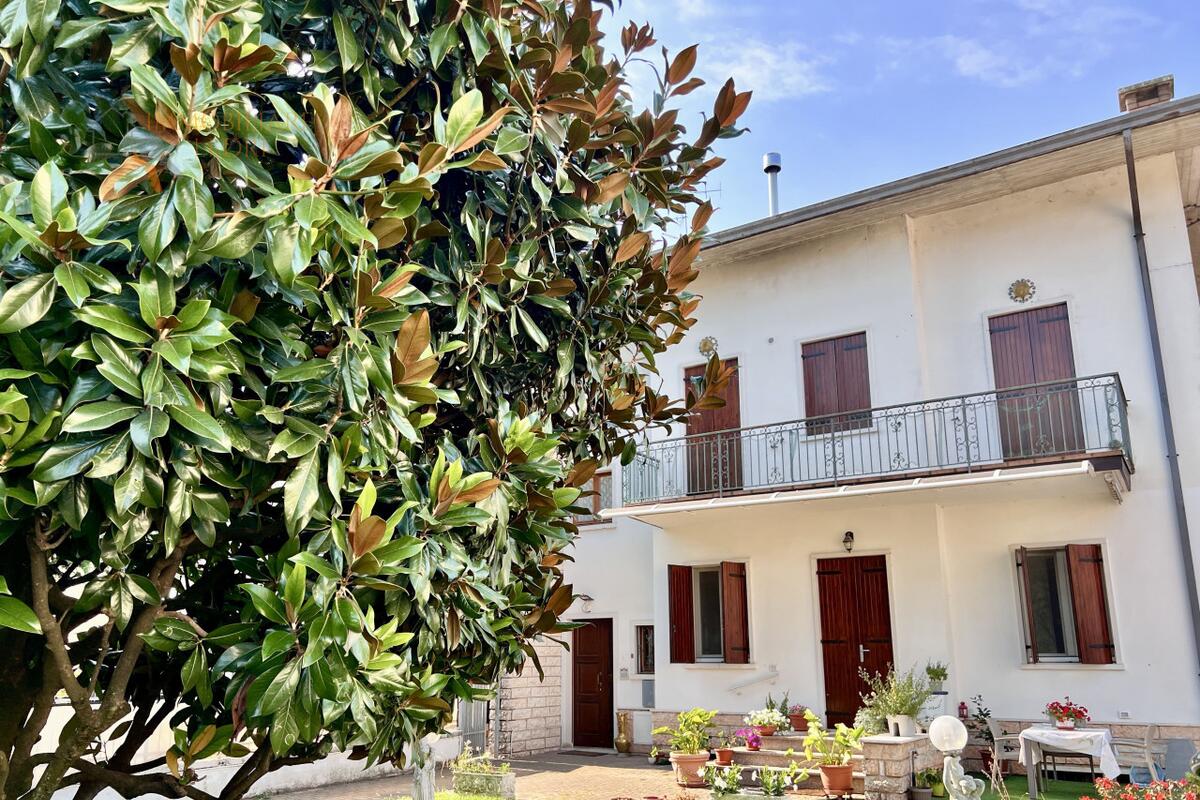 Villa bifamiliare Residenziali in vendita