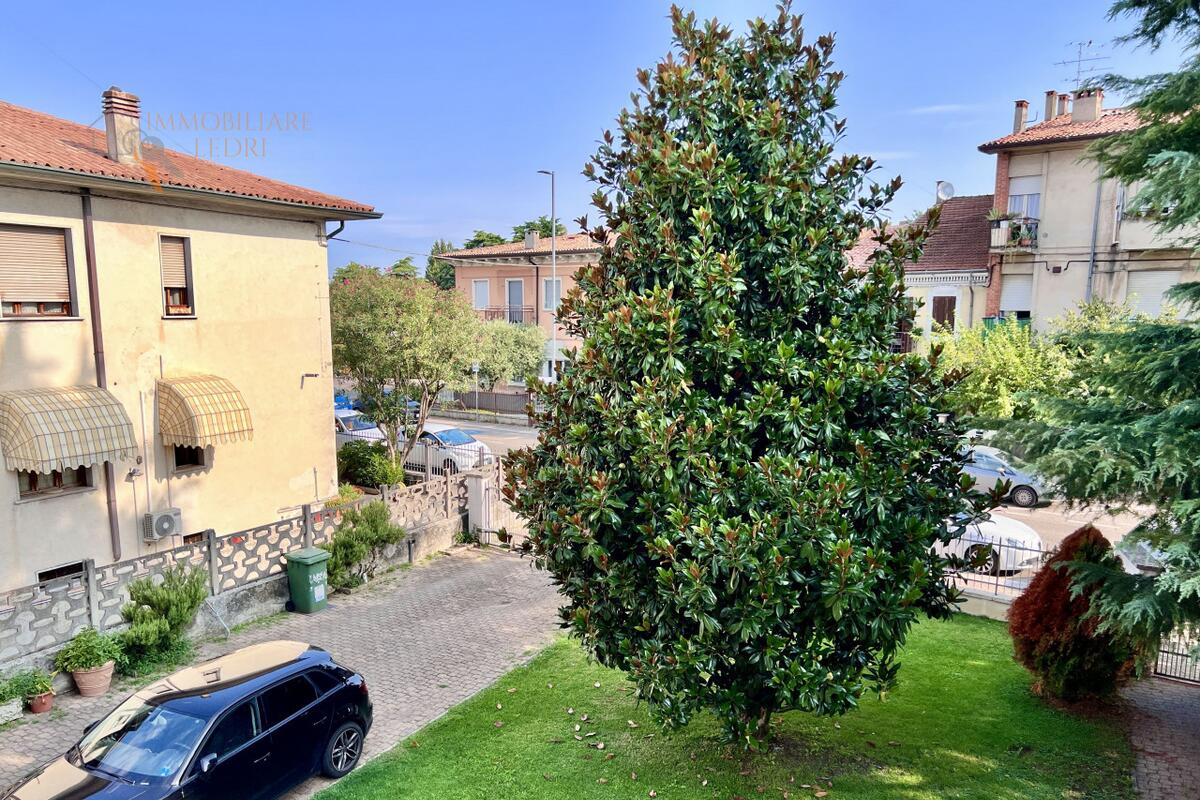 Villa bifamiliare Residenziali in vendita