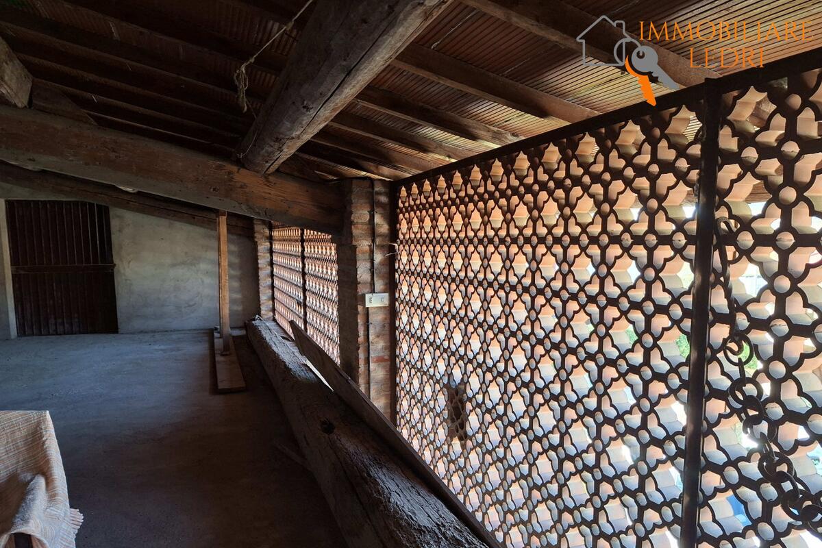 Rustico / Casale Residenziali in vendita