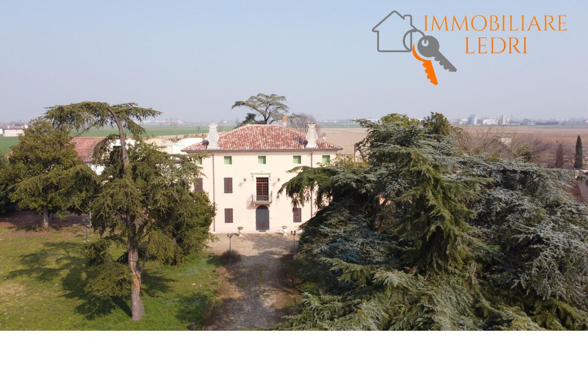 Villa Residenziali in vendita