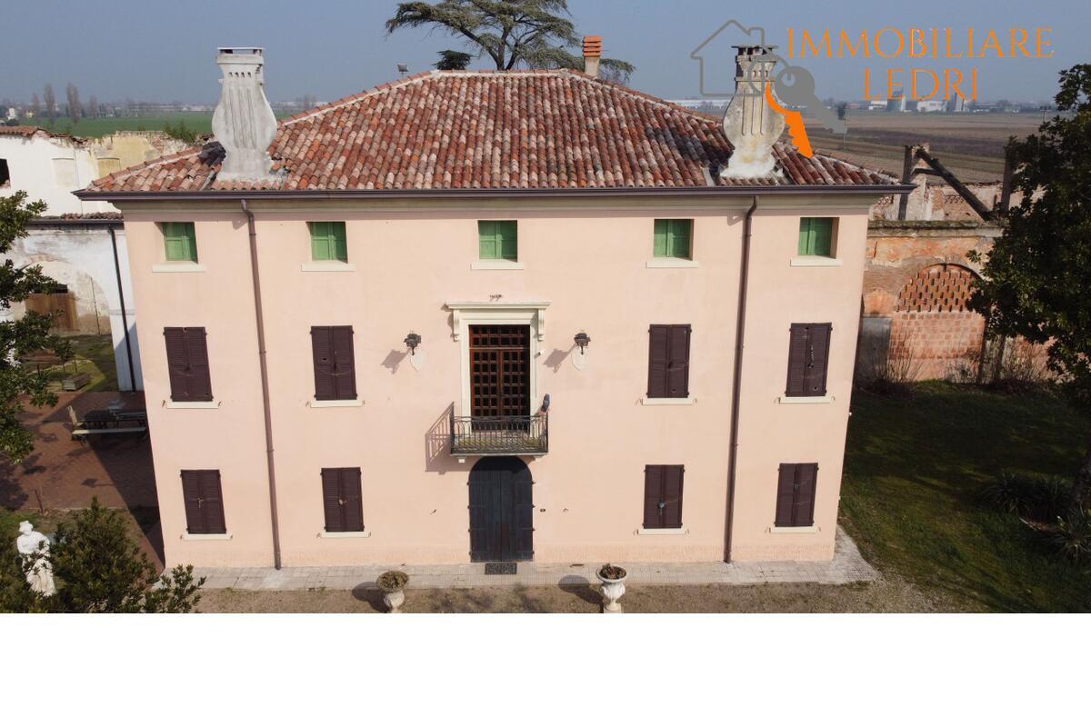 Villa Residenziali in vendita