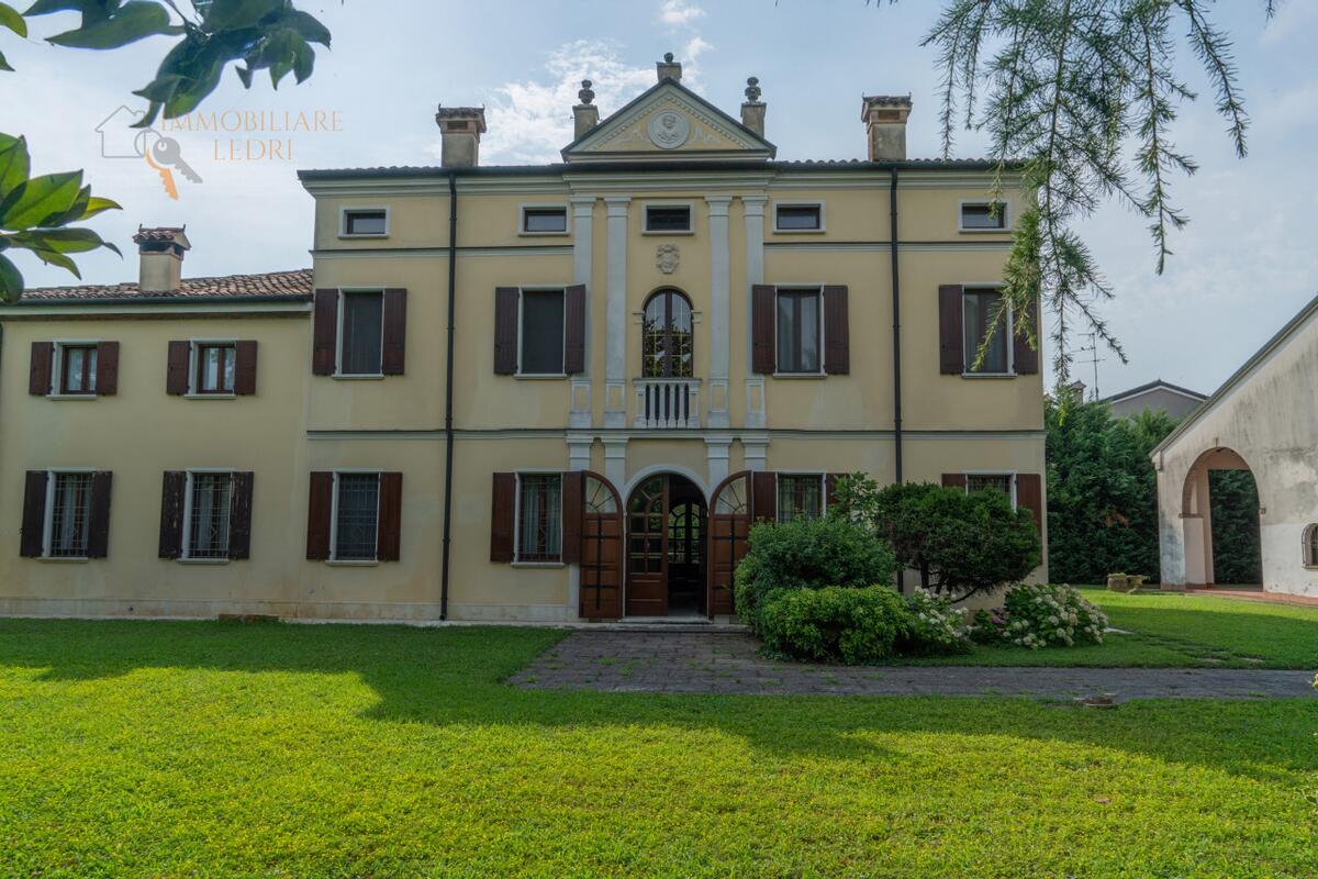 Villa Residenziali in vendita