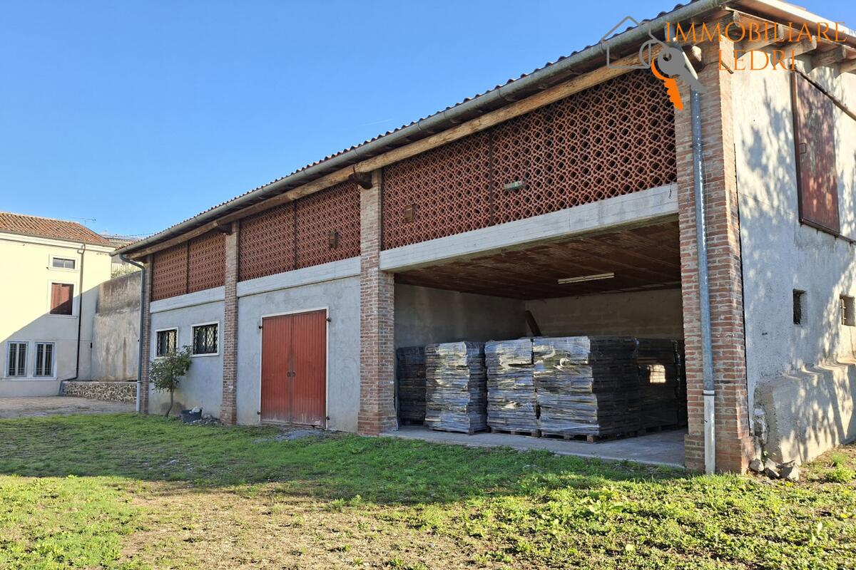 Rustico / Casale Residenziali in vendita