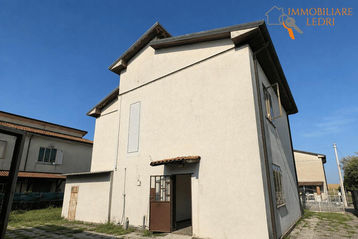 Casa indipendente Residenziali in vendita