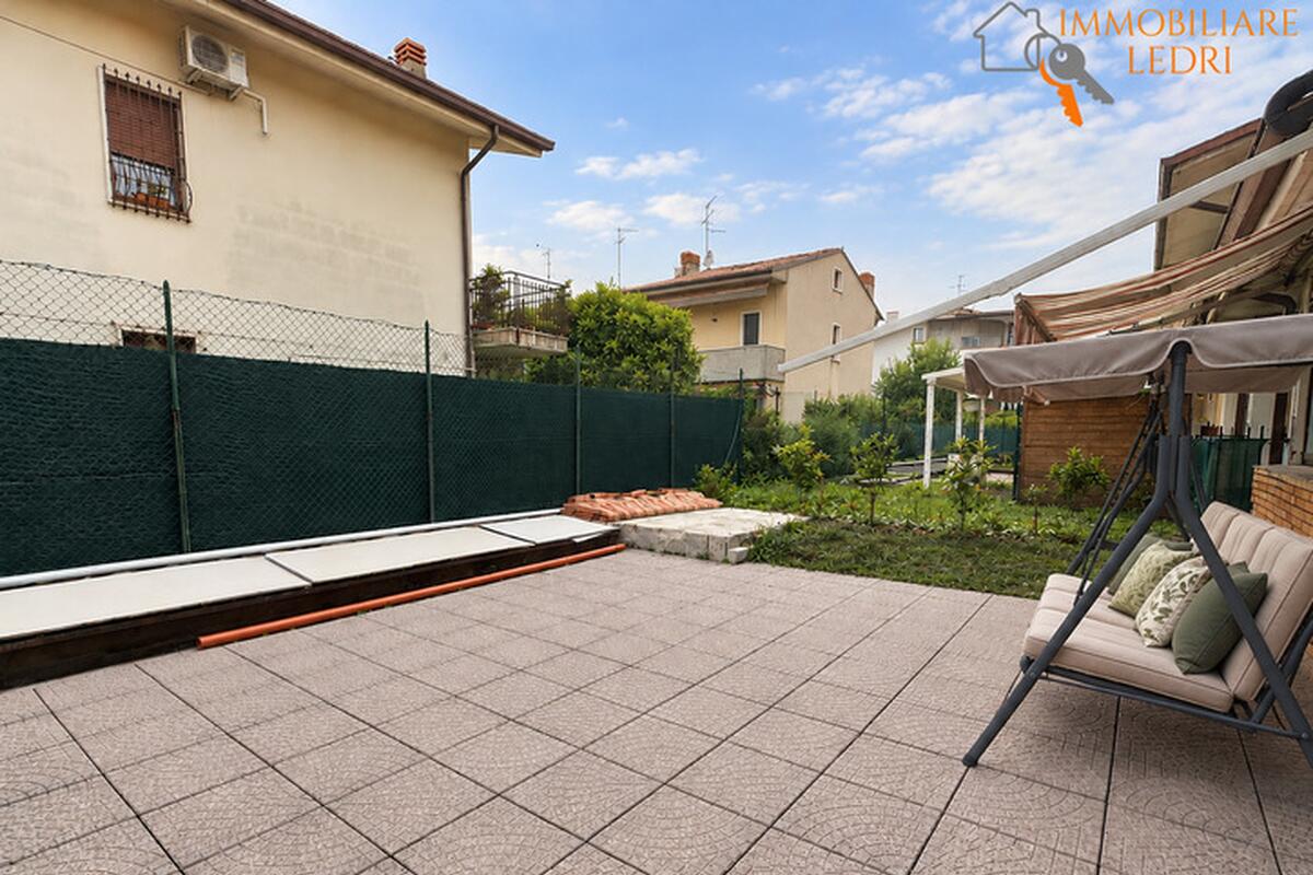 Villa bifamiliare Residenziali in vendita