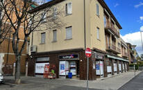 Negozio Commerciali in vendita