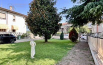 Villa bifamiliare Residenziali in vendita