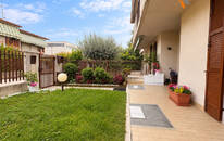 Villa bifamiliare Residenziali in vendita
