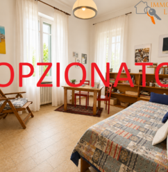 Villa bifamiliare Residenziali in vendita